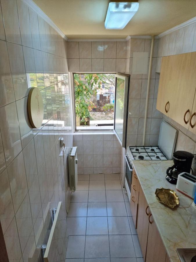 Charming And Intimate Getaway In Bucharest - Near Unirii Square Apartman Kültér fotó